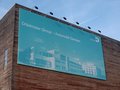 Große Anlage mit 16m x 8m Plakat beleuchtet